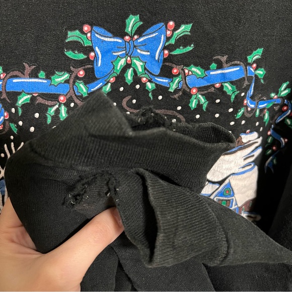 HP 🎉 Vintage Black Christmas Sweatshirt - Picture 6 of 8